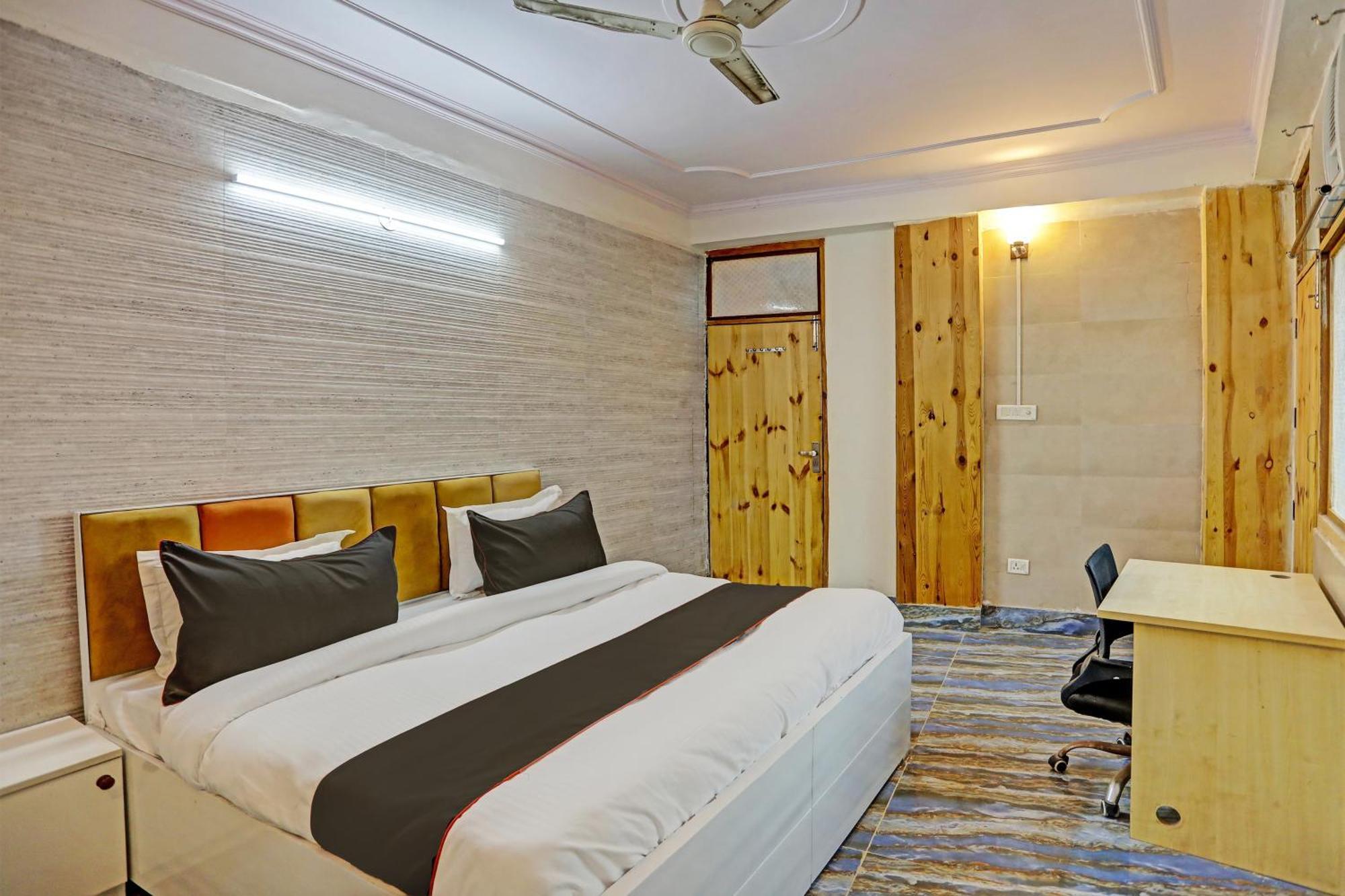 Umen Hotel Nearest Sector 66 Noida Kültér fotó